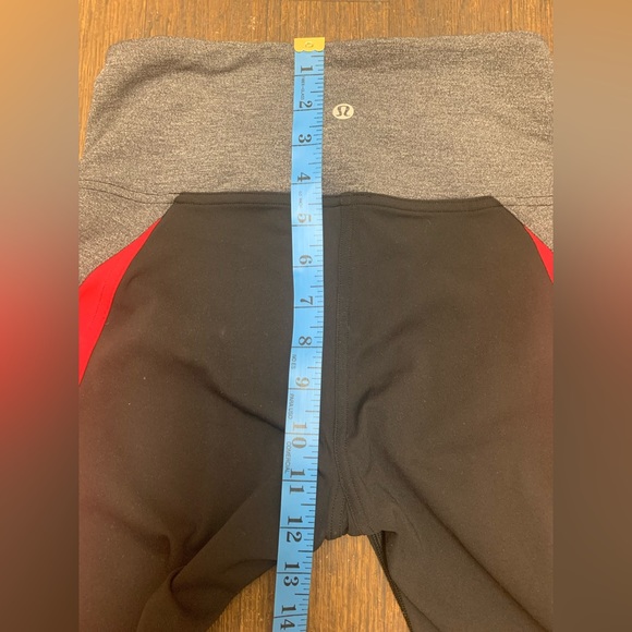 Lululemon Get Going Train Tight leggings in black, gray, and red size 4 - Picture 10 of 13